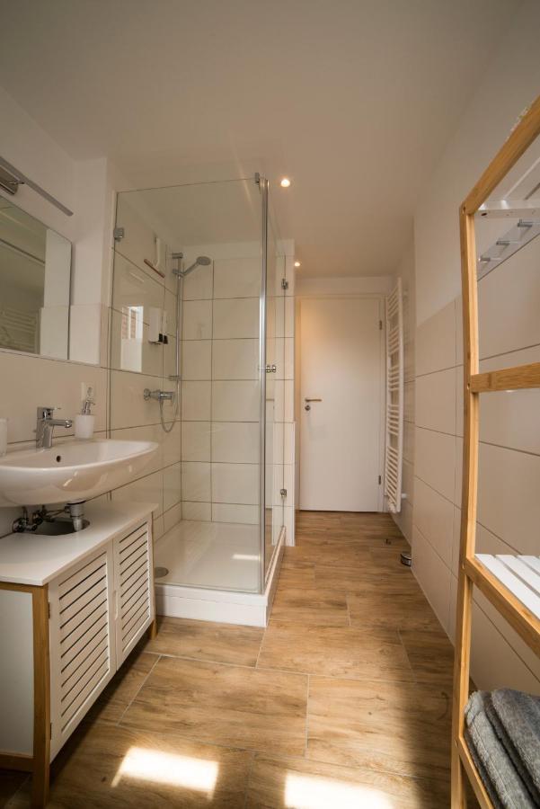 ארפורט Schoene Ferienwohnung 54 M², Zentrumsnah, Kingbett מראה חיצוני תמונה