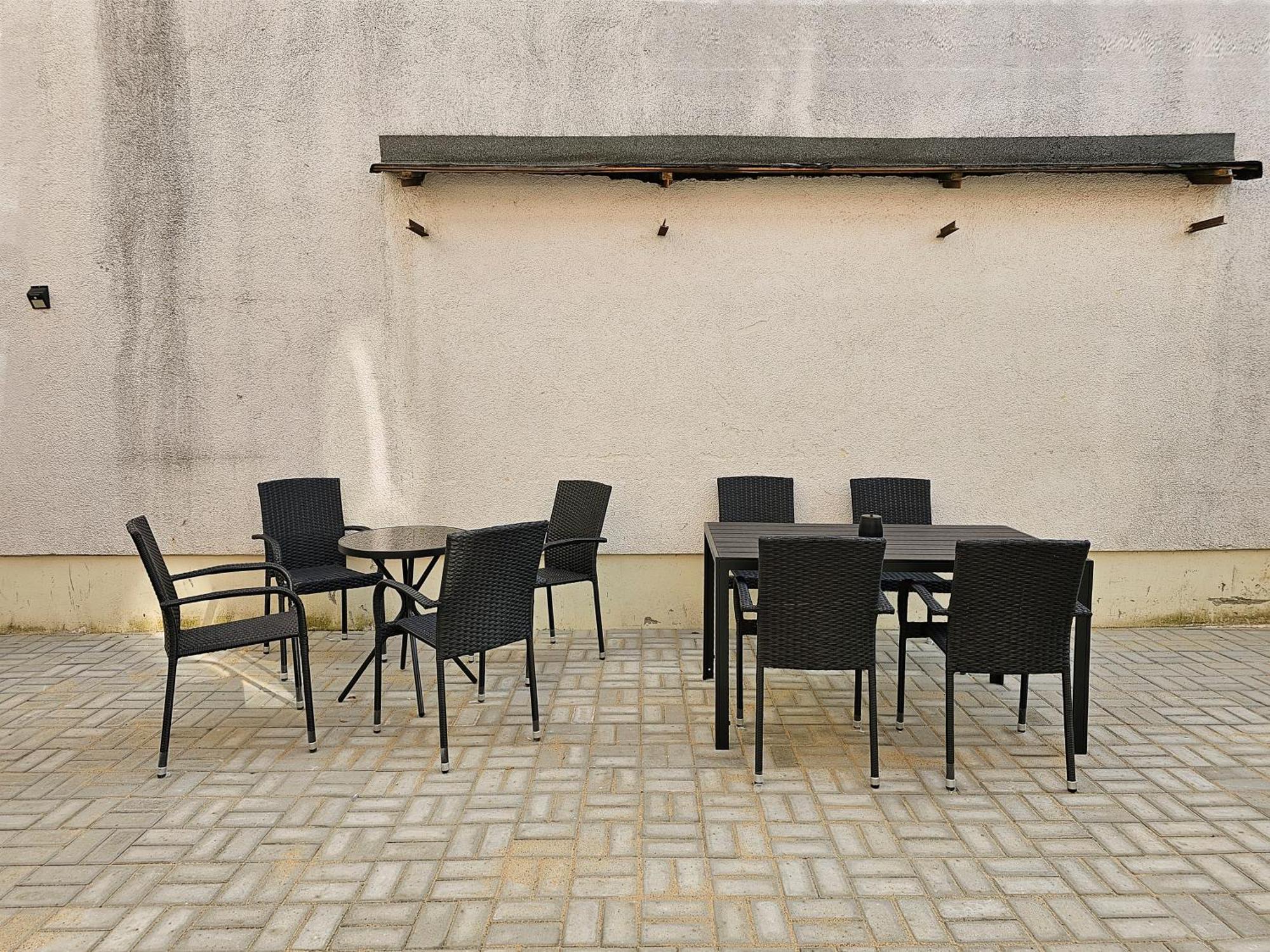 ארפורט Schoene Ferienwohnung 54 M², Zentrumsnah, Kingbett מראה חיצוני תמונה